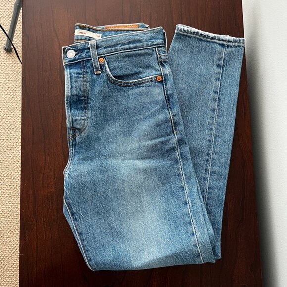 Levi's Wedgie Jeans - Picture 2 of 2